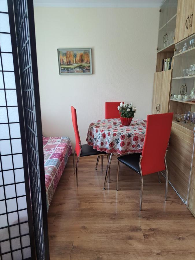 Ziemielu Mols Apartaments/Pirma Linija Pie Juras Liepāja Exteriör bild